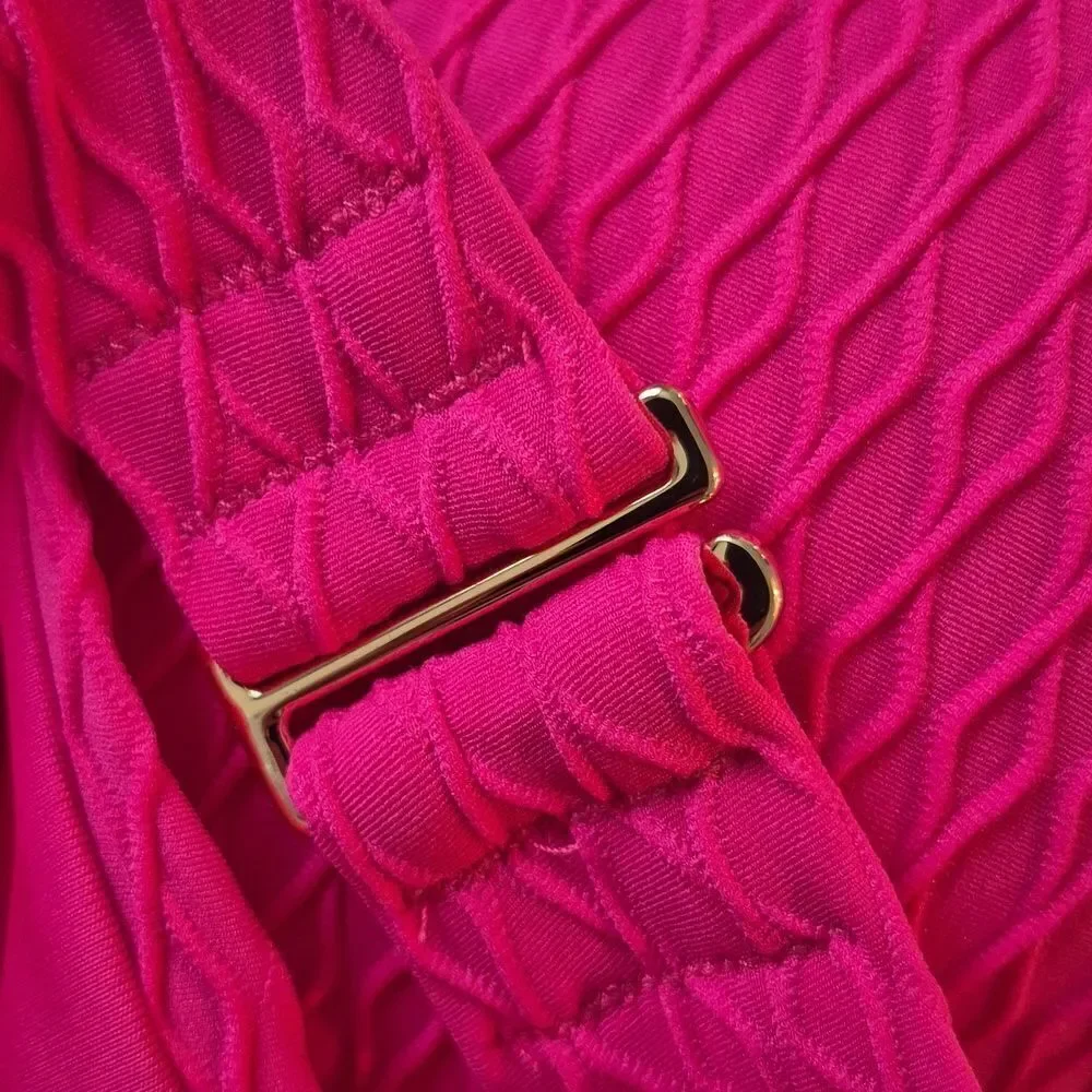 Victoria's Secret 36C TWIST FRONT Push Up Bikini Top Underwire Textured Pink Nwt
